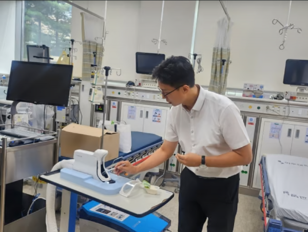 아주대 임승엽팀장 시연.png